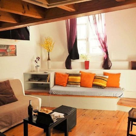 Central Lisbon Charming Loft Bagian luar foto